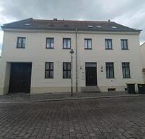 Mehrfamilienhaus mit Potential EG vermietet - Nauen