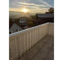 Renovierte 3-Zimmer-Wohnung am Marktplatz Schönberg mit Balkon un