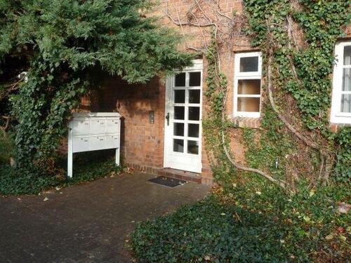 Foto - Mit Altbau-Charme: 2-Zi. Dachwohnung