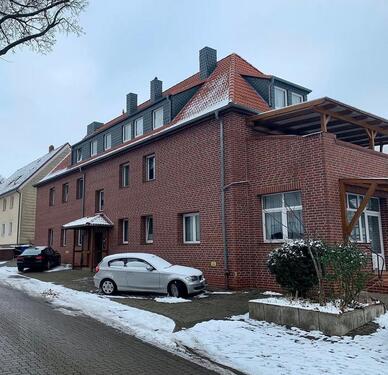 Foto - MFH mit 8 Wohneinheiten 2 Garagen 9 PKW-Stellplätze verkaufen