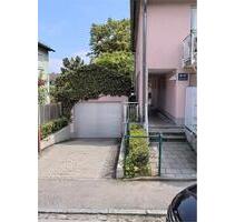 Ich vermiete einen Stellplatz in einer Garage. - München Ramersdorf-Perlach