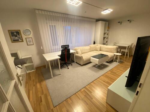 Foto - Voll möblierte 1-Zimmer 32m2 Medienhafen. 2 min zu fuß zum Rhein