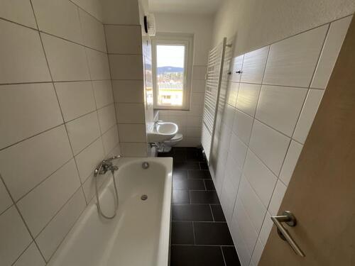 Foto - Sanierte 3-Raum-Wohnung im ruhiger Lage