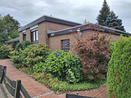 Foto - Einfamilienhaus mit Garten, Kamin und Sauna