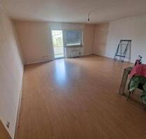 Wohnung 90qm mit Balkon - 650,00&nbsp;EUR Kaltmiete, ca.&nbsp; 90,00&nbsp;m&sup2; in Weilmünster (PLZ: 35789)