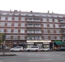 Schöne neu sanierte 2 Zimmer-Wohnung zentral in Winterhude - Hamburg
