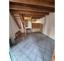 Außergewöhnliche 4 ZKB Wohnung in Frankenholz - Homburg