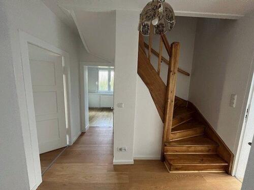 Foto - Möbliertes Einfamilienhaus mit befristeter Mietzeit