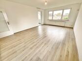 Foto - Große 4 Zimmerwohnung frisch für Sie renoviert