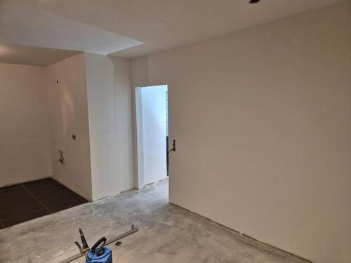 Foto - Komplett sanierte 3-Zi.-EG-Wohnung 80 qm mit Balkon in Vilseck
