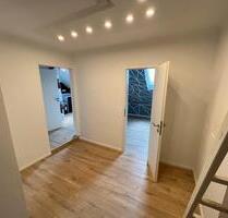 Schicke Dachgeschosswohnung um Herzen Krefelds