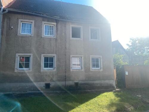 Foto - Haus mit 960qm Grundstück - 25.000,00&nbsp;EUR Kaufpreis, ca.&nbsp; 100,00&nbsp;m&sup2;