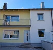 Reiheneckhaus in einer super Lage in Oberasbach.