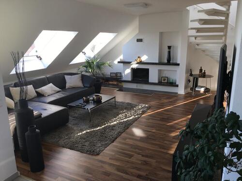 Foto - Lichtdurchflutete 3,5-Zimmer-Maisonette-Wohnung inkl. 2xTG-Parker