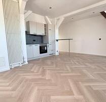 Attraktive 2 Zimmer Maisonette wohnung - Augsburg Lechhausen