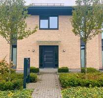 Schöner Wohnen in Glücksburg: 1. OG, KFW 55, 3 Zi., 93 qm, gr. Balkon & Stellplatz ab 15.01.2026 - Glücksburg (Ostsee)