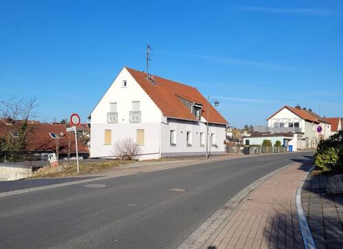 Foto - Fränkischer Gasthof mit Nebenzimmer und Terrasse nahe Würzburg
