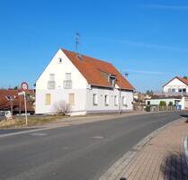 Fränkischer Gasthof mit Nebenzimmer und Terrasse nahe Würzburg