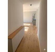 Lichtdurchflutete 3-Zimmer Wohnung mit Südbalkon in Möhrendorf