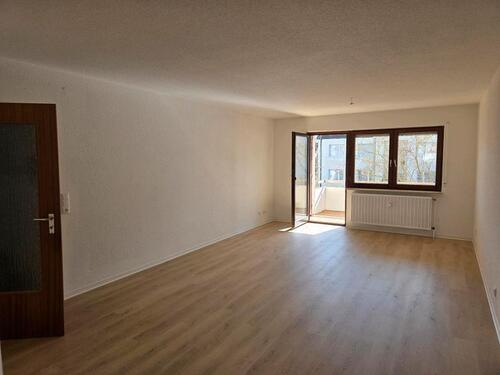 Foto - Renovierte geräumige 2 Zimmerwohnung mit 2 Balkons S-Vaihingen