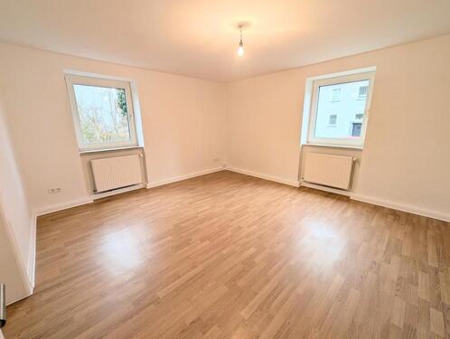 Foto - **Was will man mehr? Erdgeschoss, eigener Garten und neues Tageslichtbad*