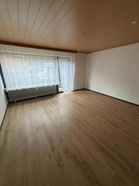 Foto - Unrenovierte 3 ZKB mit EBK, Balkon und Garagenstellplatz im Stadtteil Idar