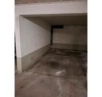 Tiefgaragenstellplatz in Wintrichring 44 zu vermieten - München Moosach