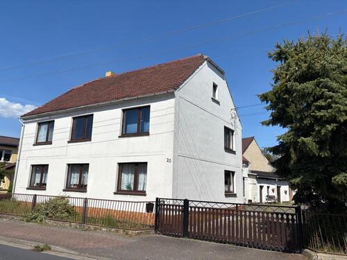 Foto - Großes Haus, gut angebunden, 2100qm Land, + zus. Baustelle