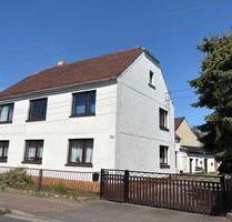 Großes Haus, gut angebunden, 2100qm Land, + zus. Baustelle - Röderland