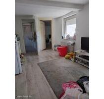 Einfamilienhaus mit NEUEN BÄDERN & 2 Garagen – sofort einziehen! - Schneckenlohe