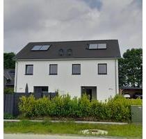 Moderne Doppelhaushälfte in 21258 Heidenau
