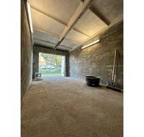 großzügige Garage mit Strom - 60,00 EUR Miete, in Bernburg (Saale) (PLZ: 06406)