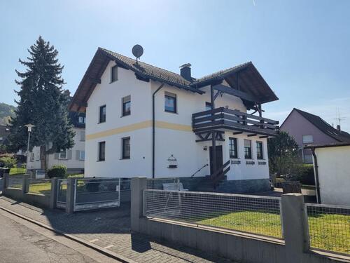 Foto - Sonniges Einfamilienhaus in zentraler ruhiger Lage Höchst im Odw.