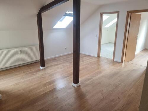 Foto - Ruhige und helle 2-Zimmer Wohnung mit großer Dachterrasse