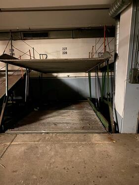 Foto - Duplex Garage (unten) zu vermieten.