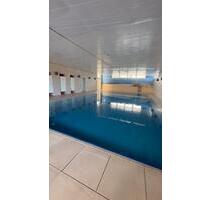 Beste Lage CuxhavenDöse direkt am Wasser, mit Pool inkl. Möbel