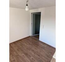 2 Zimmer Wohnung - 650,00 EUR Kaltmiete, ca.  49,00 m² in Hechingen (PLZ: 72379)