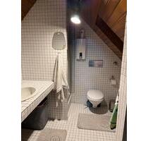 Dachgeschosswohnung - 300,00 EUR Kaltmiete, ca.  35,00 m² in Essen (PLZ: 45143) Stadtbezirk III