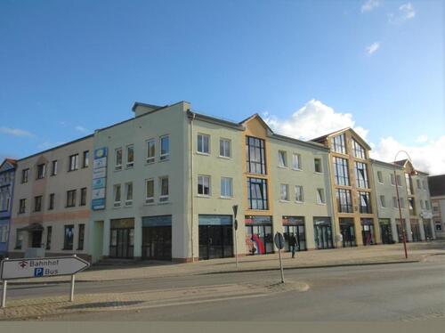 Foto - 2-Zimmer mit offener Wohnküche und Dachterrasse in Bahnhofsnähe