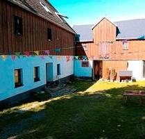 Dreiseithof auf dem Land - 330.000,00&nbsp;EUR Kaufpreis, ca.&nbsp; 240,00&nbsp;m&sup2; in Brand-Erbisdorf (PLZ: 09618)