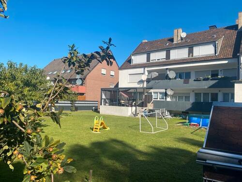 Foto - Zu verkaufen sieben Familienhaus, 1000 m² Grundstück komplett