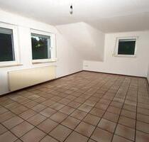 Sehr schöne DG - Wohnung in ruhiger Lage von Sundern - Seidfeld - Sundern (Sauerland)