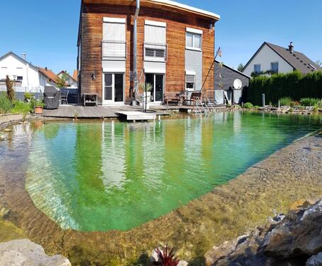 Foto - Haus, ökologische Bauweise, Schwimmteich