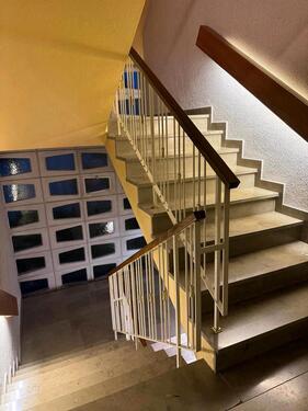 Foto - Kern, Modernisiert, Möbliert mit Einbauküche Wohnung Verkauf