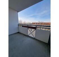 Charmante 3-Zimmer-Wohnung mit großem Balkon - Schönebeck (Elbe)