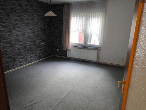Foto - 3 Zimmer im OG - 390,00&nbsp;EUR Kaltmiete, ca.&nbsp; 70,00&nbsp;m&sup2;