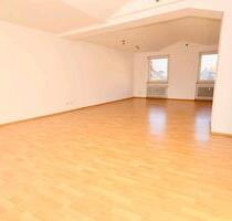 4ZKB Mietwohnung mit Balkon nähe Stadtpark, WG geeignet - Kaiserslautern Betzenberg