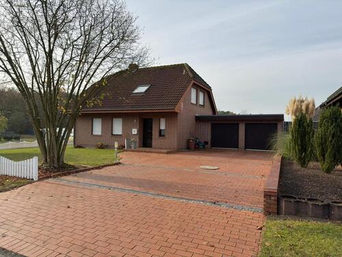 Foto - Schönes freistehendes Einfamilienhaus mit fünf Zimmern in Geeste