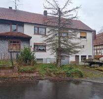 Mehrfamilienhaus - 35.000,00&nbsp;EUR Kaufpreis, ca.&nbsp; 100,00&nbsp;m&sup2;&nbsp;Wohnfl&auml;che in Herbstein (PLZ: 36358)
