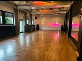 Foto - Heller Kursraum mit Bistro* Yoga, Hipp-Hopp* stundenweise